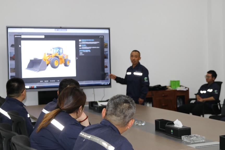 黃陵新材公司開(kāi)展“崗位操作我來(lái)講”筑牢安全生產(chǎn)新防線