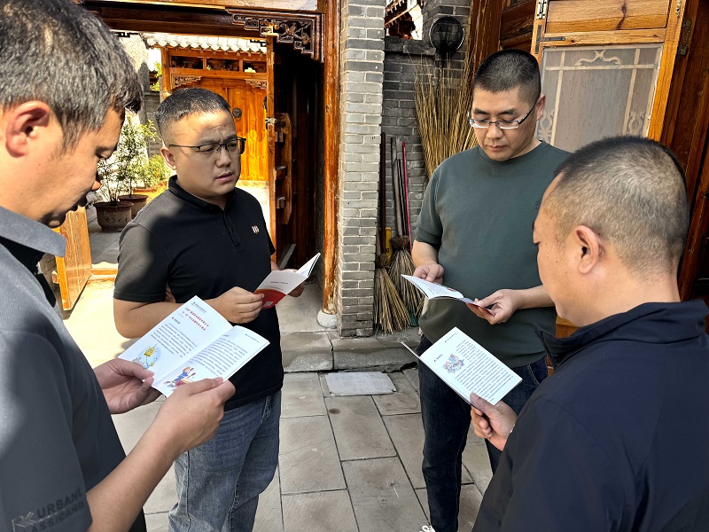 智引公司:小小口袋書 發揮大作用