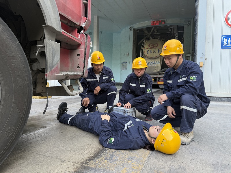 富平公司開展車輛傷害事故應(yīng)急演練